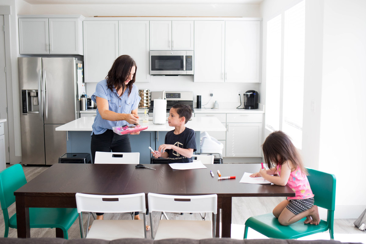 A family makes memories in a spotless kitchen cleaned by Zerorez.